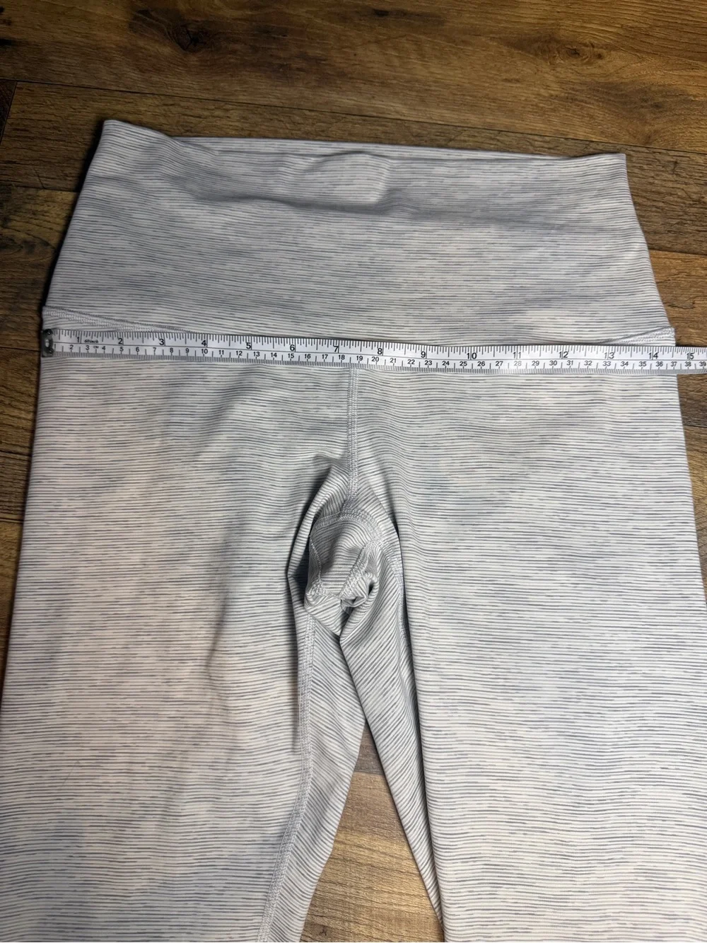 Lululemon Align Crop Leggings Scalloped Wave Hem Size 6